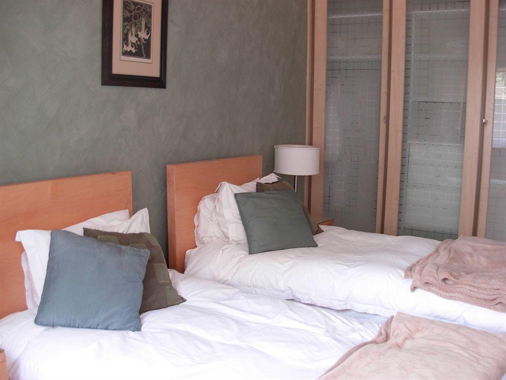 Liongate Bed And Breakfast Edenvale Buitenkant foto